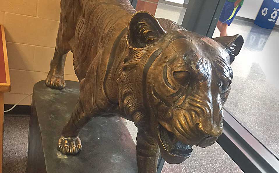 “Seth the Tiger” honors Captain David “Seth” Mitchell