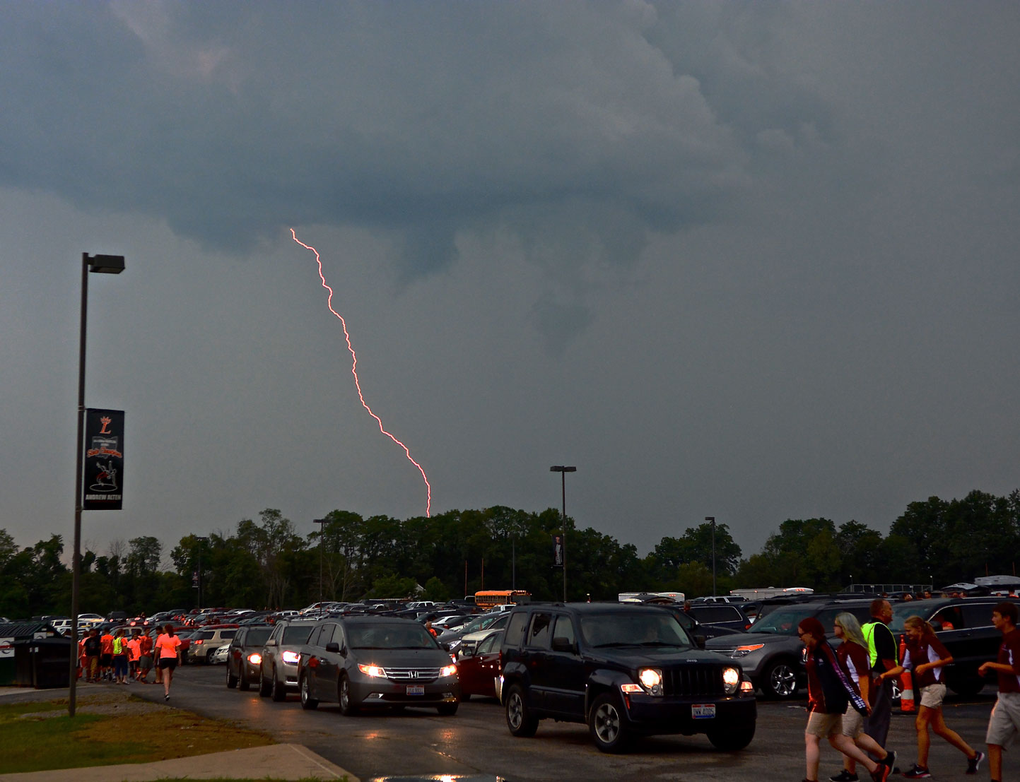 homecoming-lighting-b