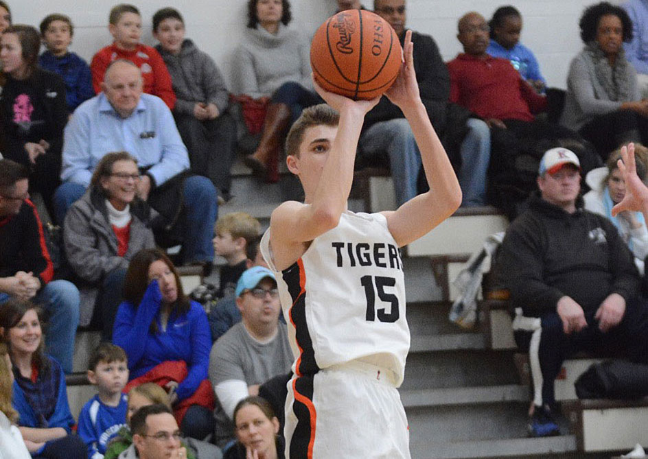 [Photo Album] Tigers hang with #2 in State Division II