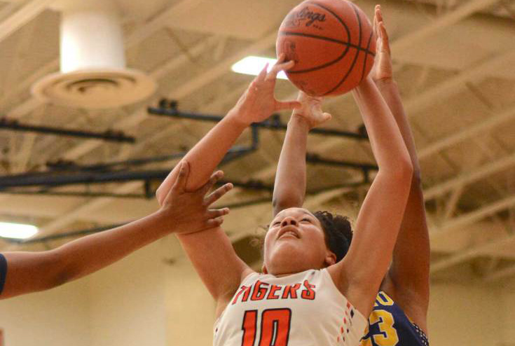 Walnut Hills hammers and hands Tigers 1st loss