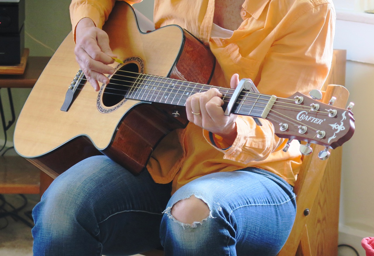[Photos] Inaugural 2nd Sunday Singer & Songwriter Jam