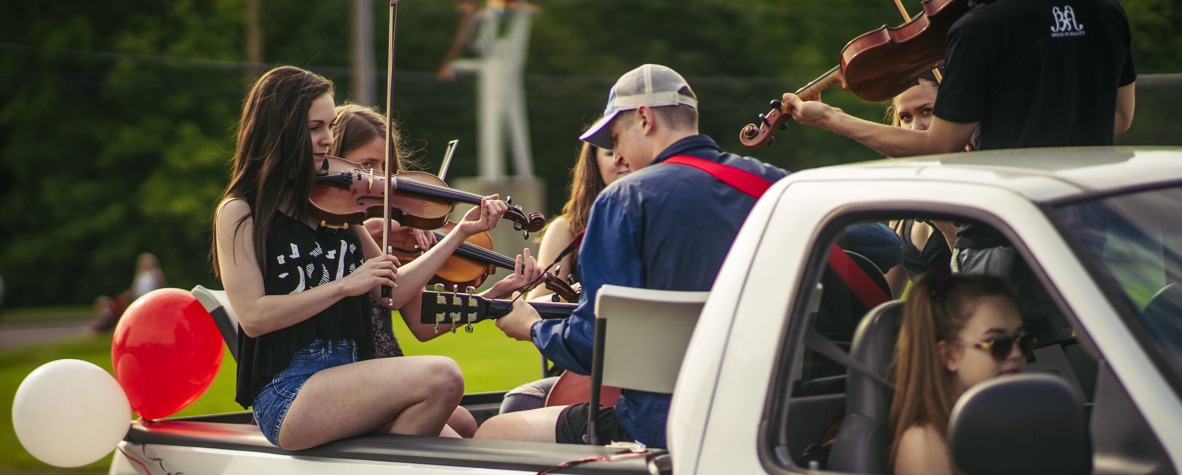 Loveland HS hosts 2019 senior parade [Photo Album]