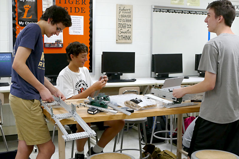 More than 40 VEX Robotics Teams Ready to compete at Loveland High School on December 21