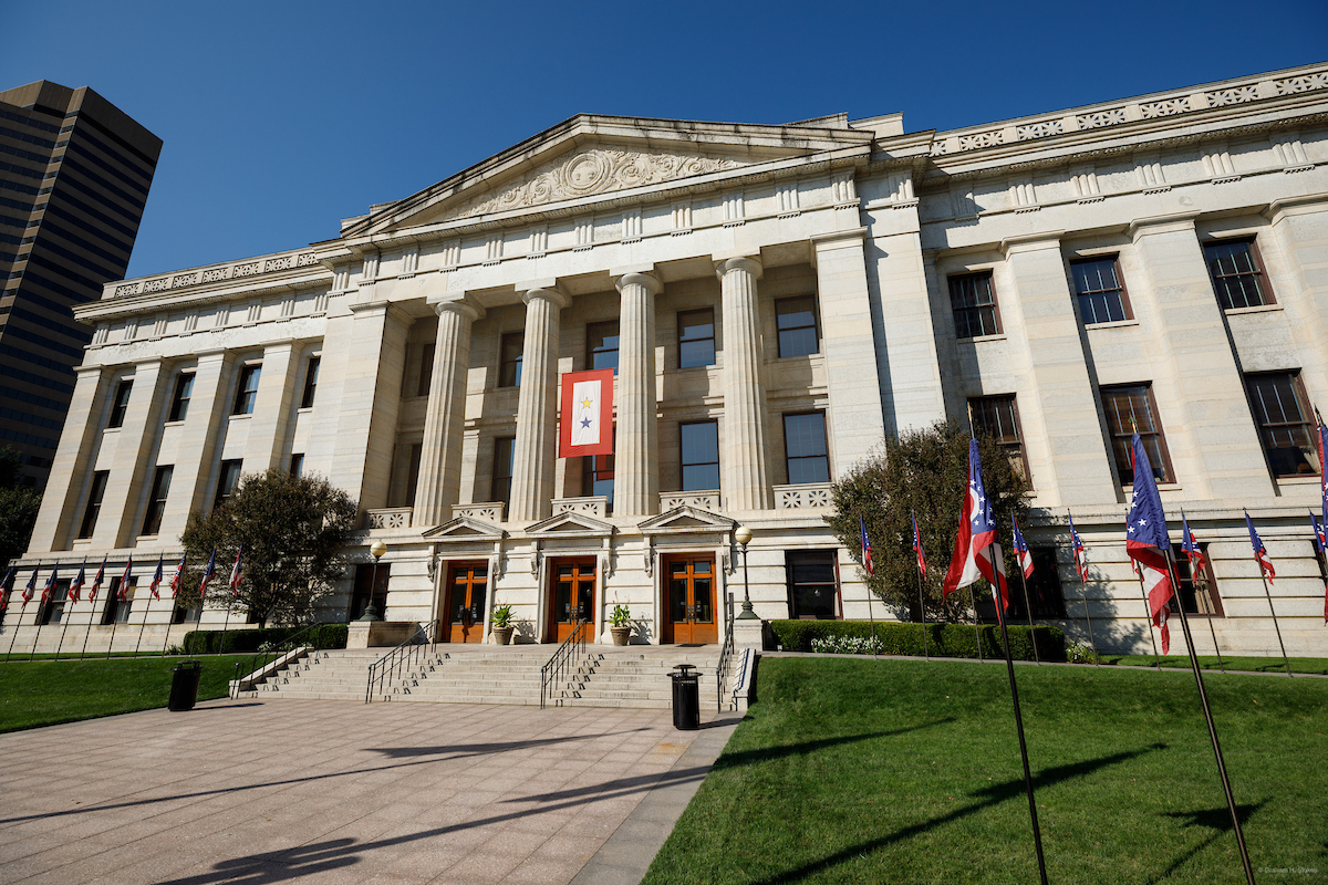 Ohio, other states sitting on huge piles of money, new report says