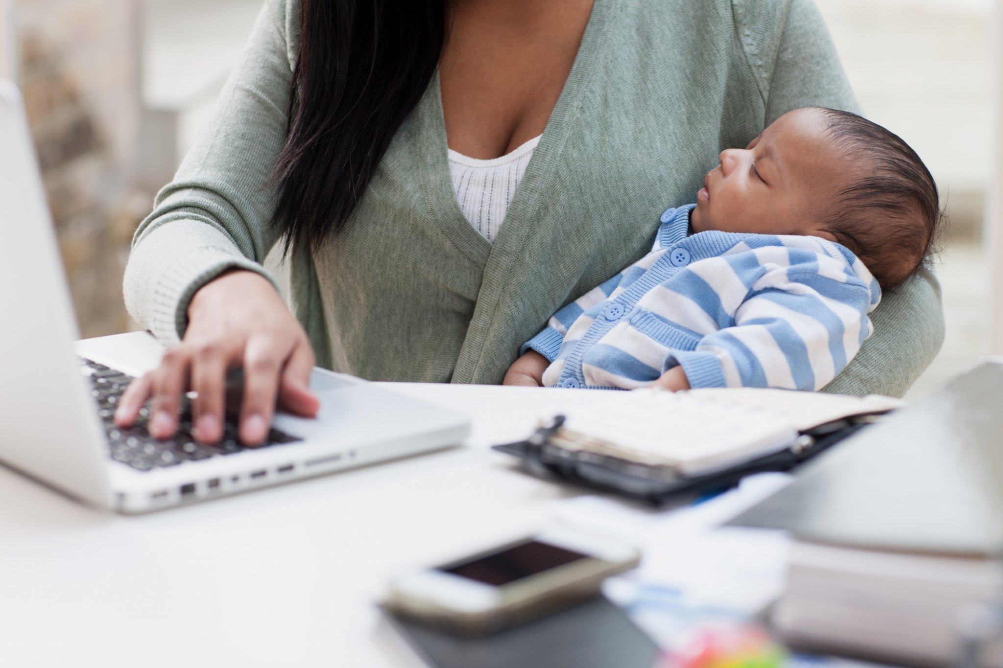 Legislative effort to support pregnancy doulas has bipartisan support