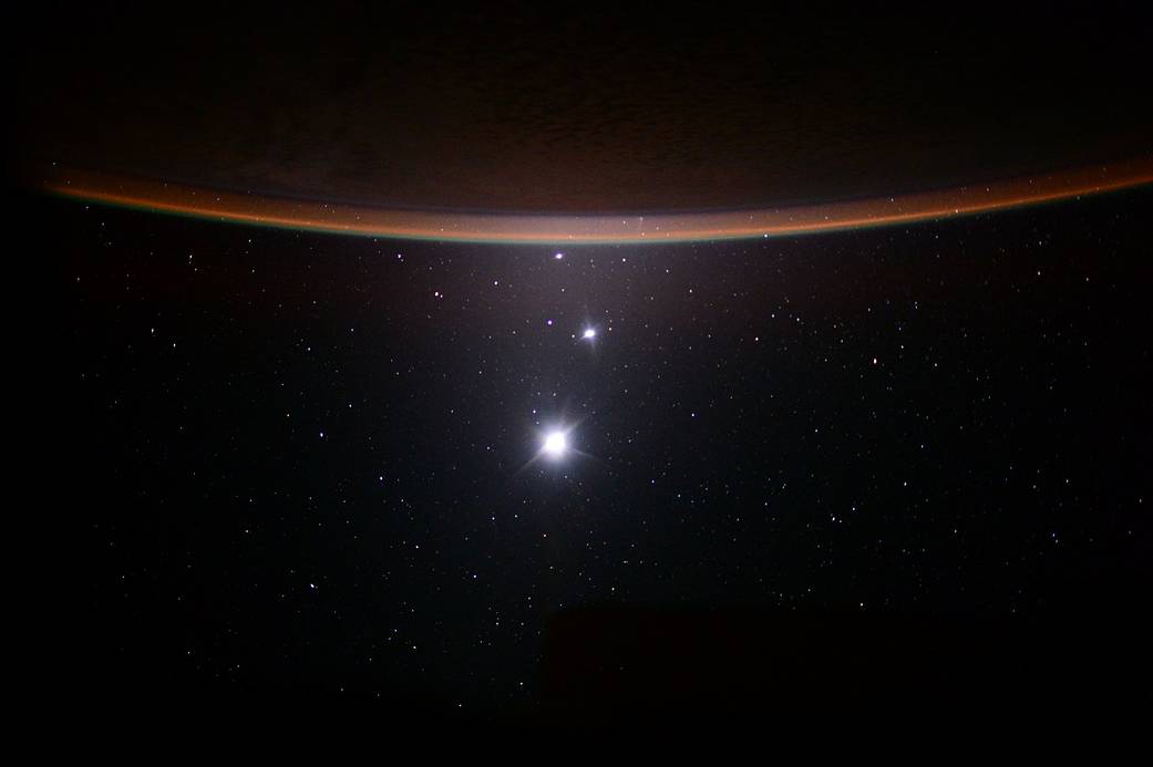 [Tonight] Conjunction of Venus and Jupiter