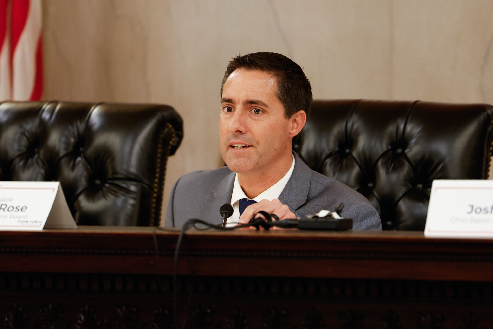 Split ballot board approves reproductive rights amendment summary written by Ohio Sec. of State