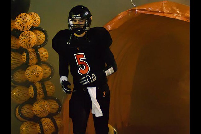 Former Loveland High School star Brian Wozniak hired as tight ends coach for Michigan State