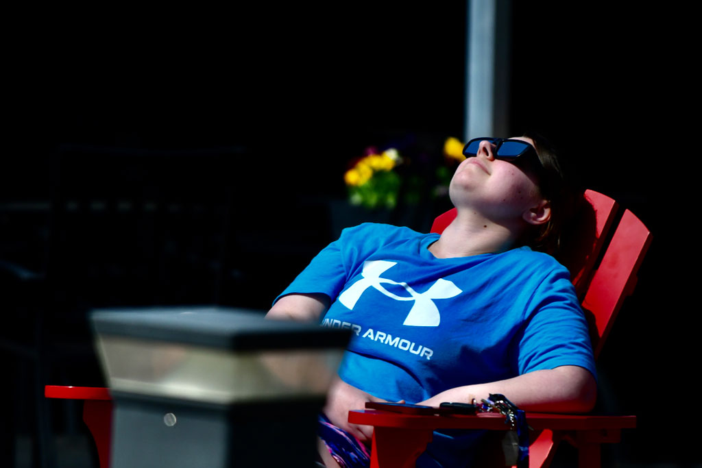 [Photo Album] People viewing the Eclipse in Historic Downtown Loveland