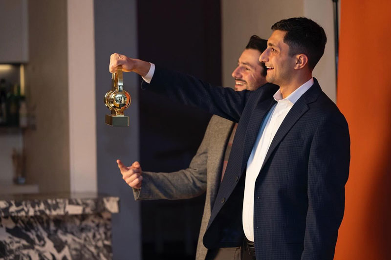 Ricky Mulvey shares 2024 Signal Award for best money and finance podcast