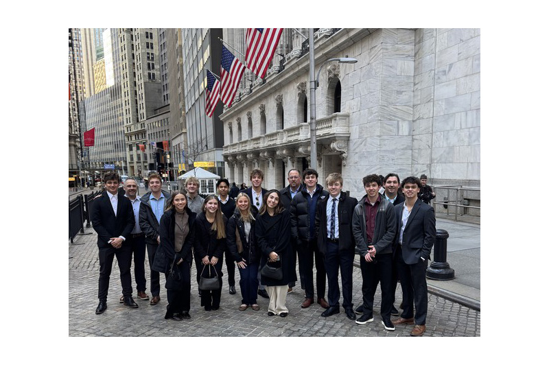 Tigers Inc. in NYC to see “Opening Bell” at New York Stock Exchange
